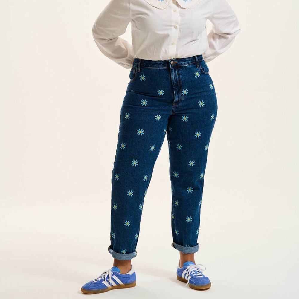Lucy & Yak Dana Mom Jeans in Daisy Mae Embroidery